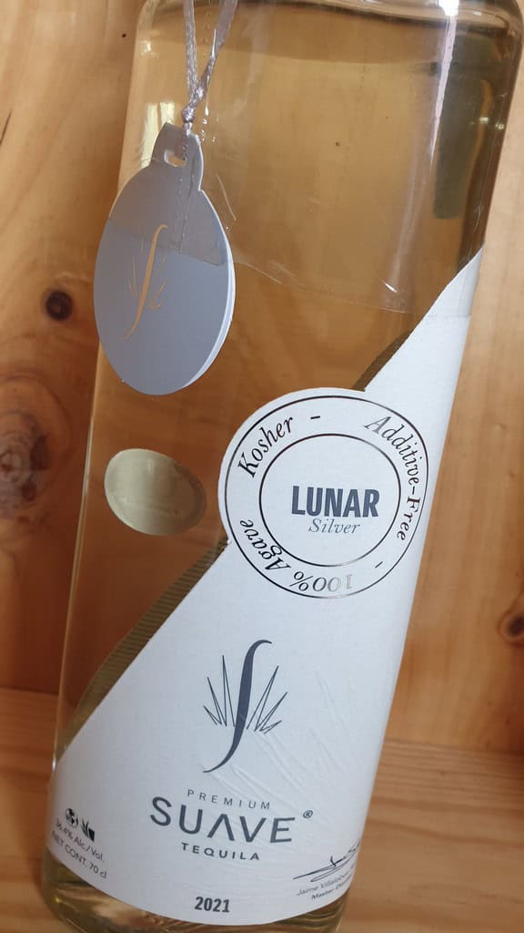 Suave Lunar Rested Tequila (Organic) 36.4% - Image 3