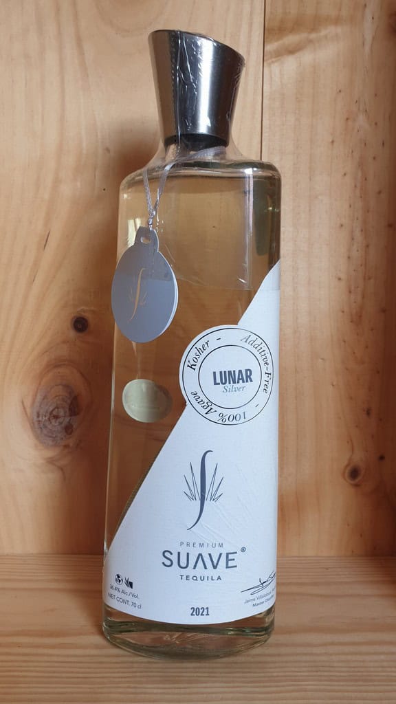Suave Lunar Rested Tequila (Organic) 36.4% - Image 2